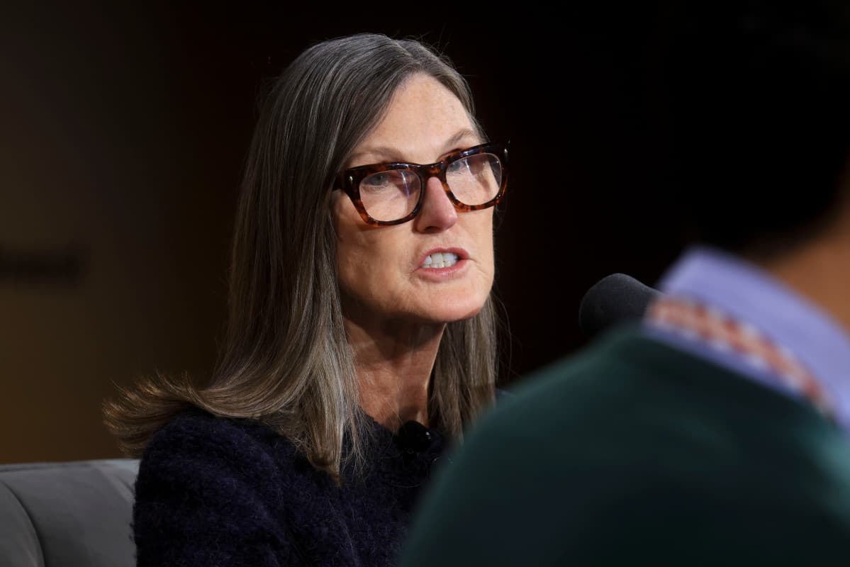 Cathie Wood Just Dumped Tesla Again – Is Elon Musk's Empire Cracking?