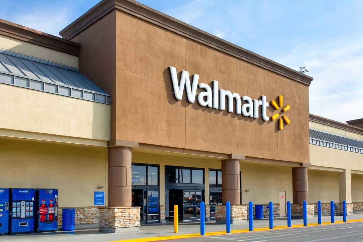 Walmart's Nasdaq Blitz: Is WMT's Stock Price About to Explode (or Implode)? A Deep Dive