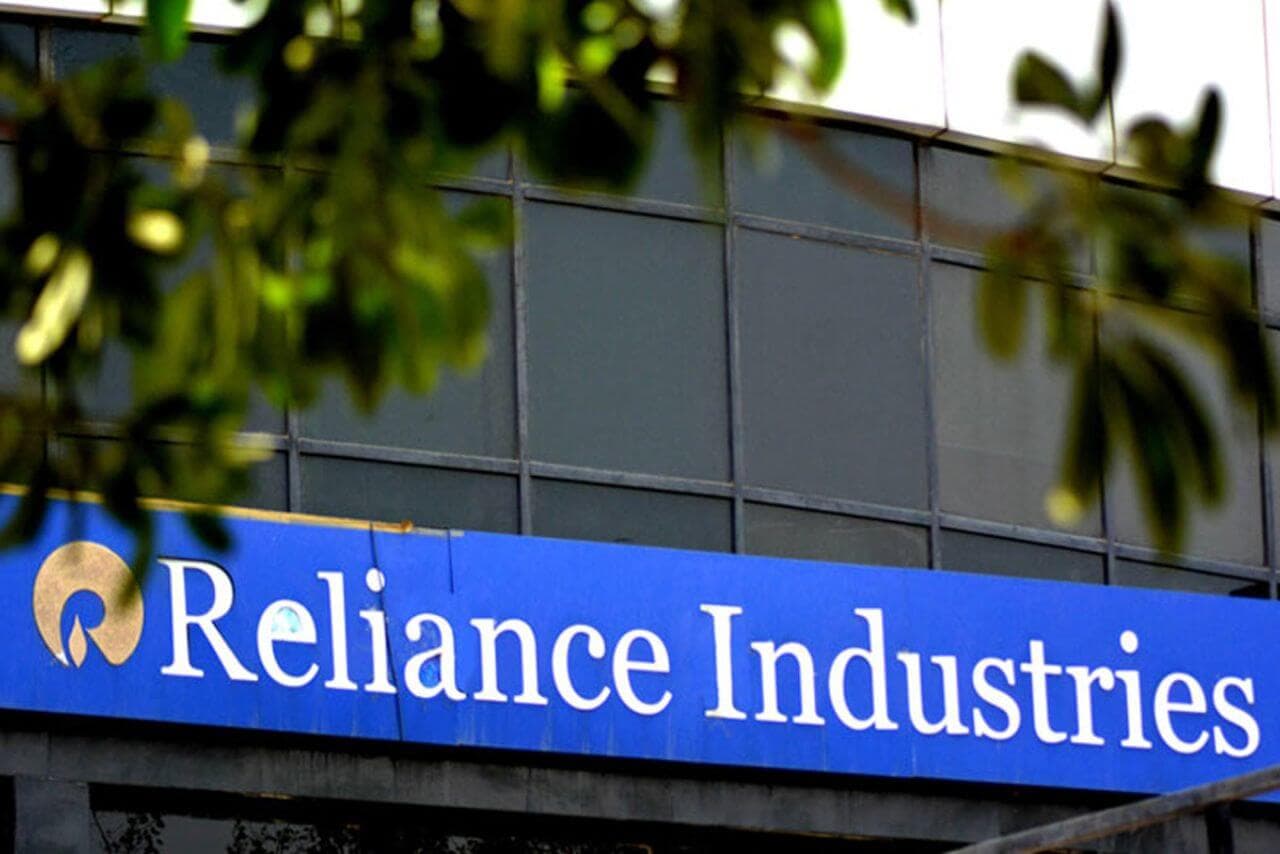Reliance's Ascent: Decoding the Cash Flow Kings and the Future of India's Economic Empire